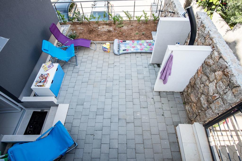Luxury Spa Apartment Luna Njivice Room photo