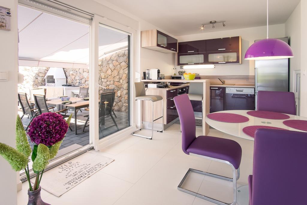 Luxury Spa Apartment Luna Njivice Room photo